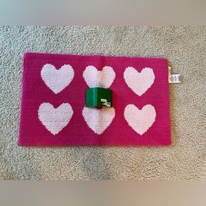 NWT Kate Spade Hot Pink with Pastel Pink Hearts Bath Rug